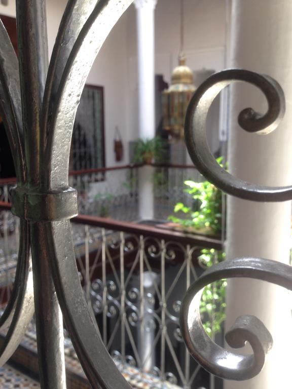 Hotel Riad Dalia Тетуан Экстерьер фото